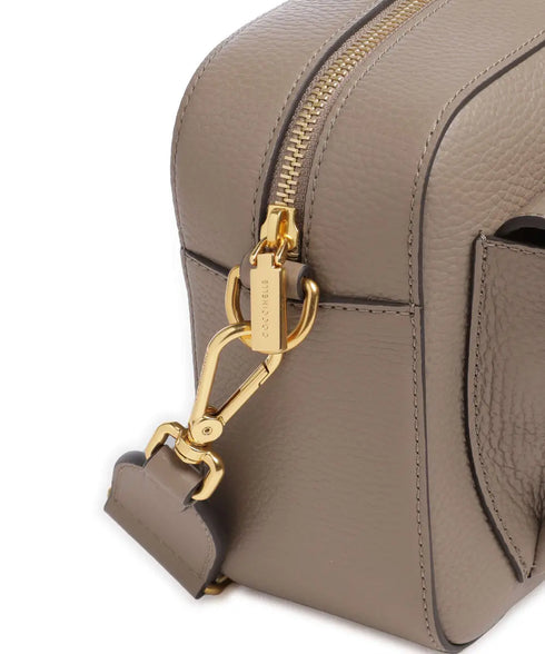 Τσάντα ώμου/χιαστί Beat Coccinelle E1 NOF 15 06 01 N89 πούρο