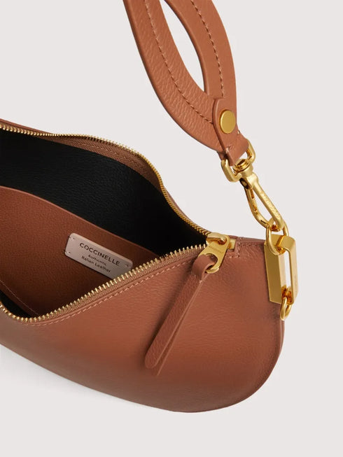 Τσάντα ώμου/χιαστί Sunup Medium Coccinelle E1 QKF 13 02 01 390 ταμπά