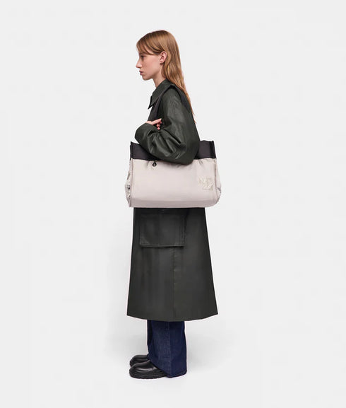 Τσάντα ώμου διπλής όψης Ballon Mandarina Duck P10ONT02-651 μαύρο