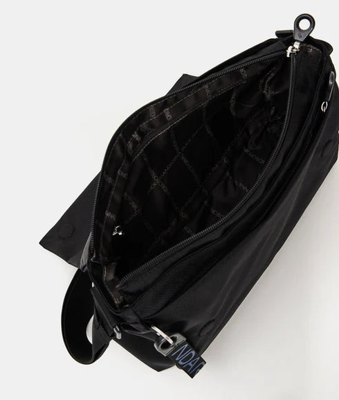 Τσάντα Χιαστί MD20 Mandarina Duck P10QMT28-651 μαύρο