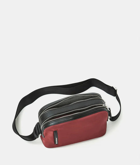 Τσάντα ώμου/χιαστί Mandarina Duck Hunter P10VCT02-384 μπορντό