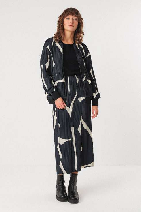 Φούστα μίντι πλισέ Laurane SKFK WSK00677 μαύρο/άσπρο