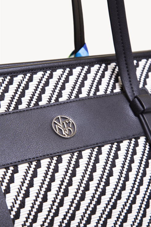 Τσάντα ώμου Y Not? IRI-001S2 μαύρο